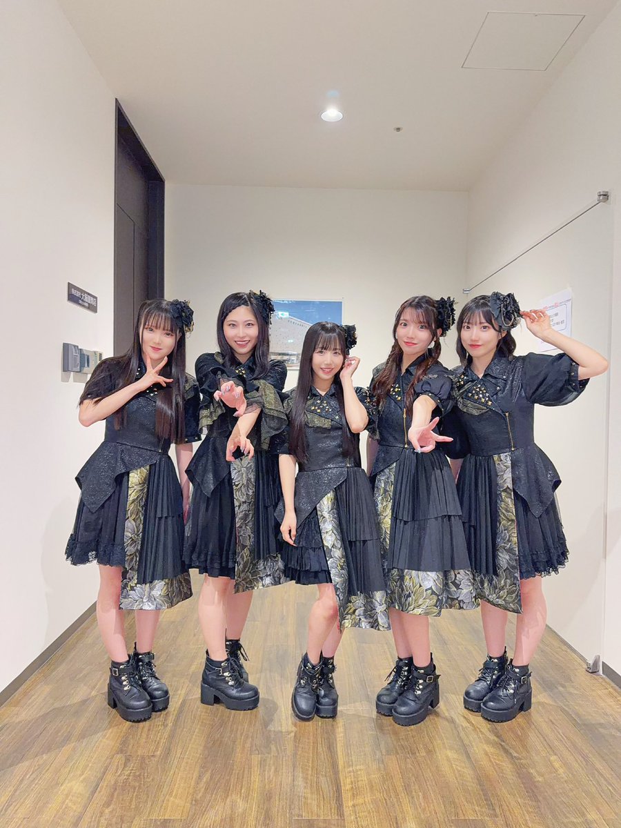 unbs_official's tweet photo. 【⚜️✧ 本日の #ライブモンスター ✧⚜️】

『 GIRLS MUSIC SQUARE @新宿』
🏰シアターマーキュリー新宿

ご来場誠にありがとうございました🥀🖤

＜#UBSETLIST＞
M1.deformoon
M2.taboo magic
M3.Moonlight
M4.occult propose

#アンビス https://t.co/X0TNzHrrVo