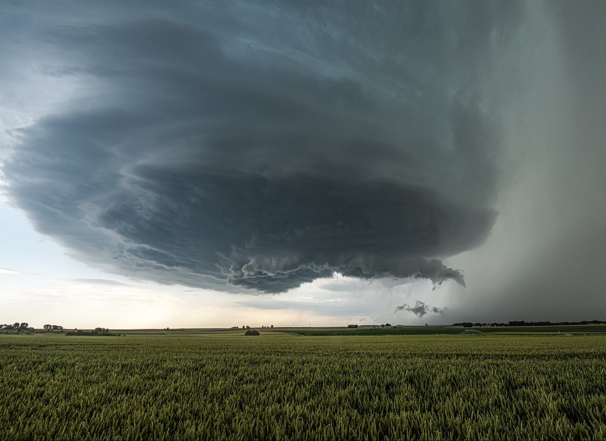 JulesCreteur's tweet photo. Autres photos de la Supercellule qui a touché Cambrai hier en fin d’après midi. #orage https://t.co/Mwrg2cmFT0