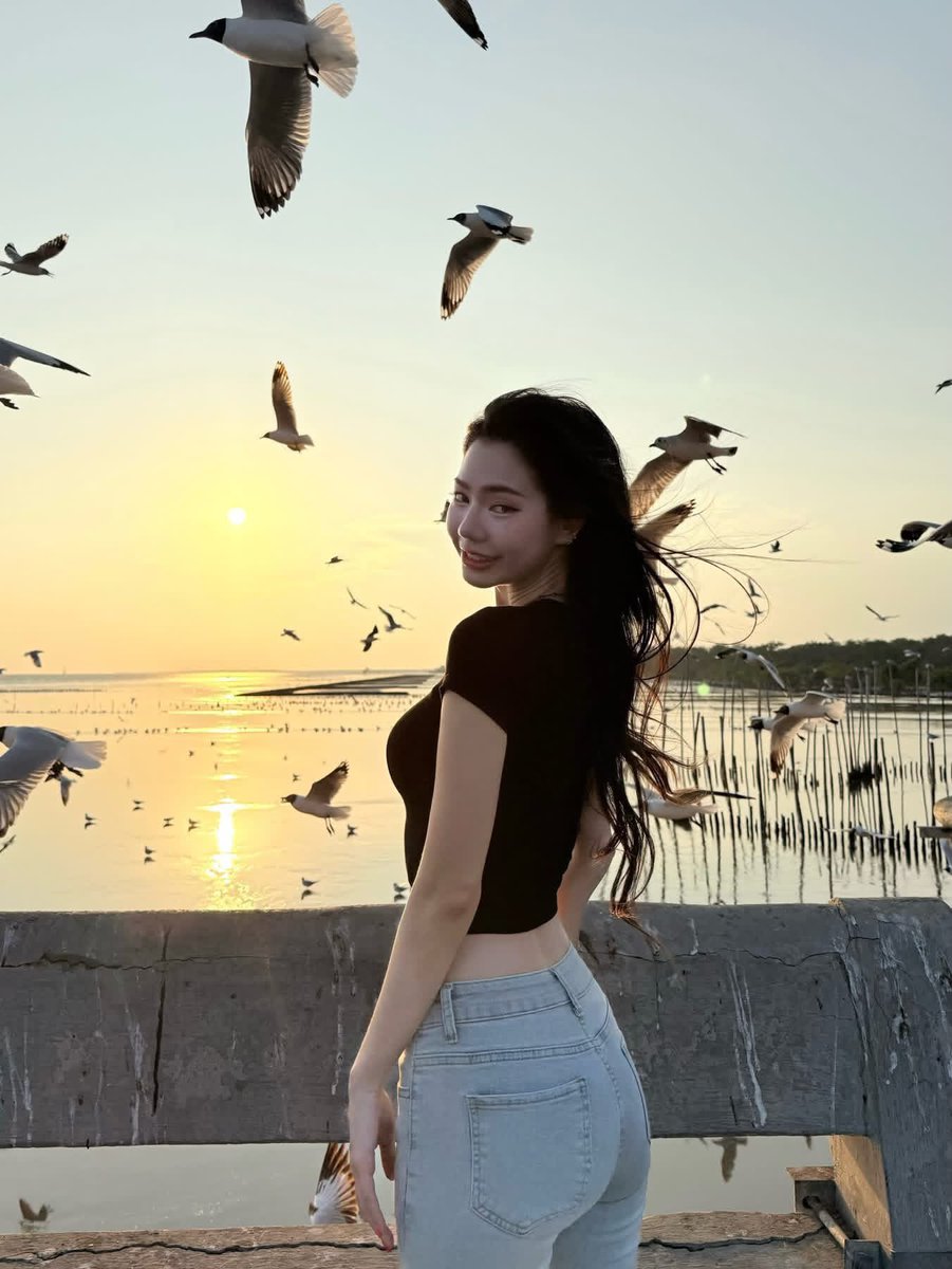 MidFakfan's tweet photo. สวยสุ���ขอบฟ้า https://t.co/sVAFIAleka