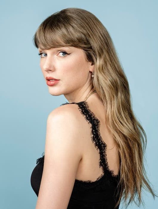 WORLDMUSICAWARD's tweet photo. #TaylorSwift made her debut 20 years ago and is the undisputed #1 Artist of our generation, a once-in-a-lifetime phenomenon who redefined music itself and whose cultural impact transcends eras...💪🐐👑🤍
She is the #1 best-selling Artist of the 21st century with 270 equivalent album units sold, the #1 Billboard 200 Artist of All Time with the biggest album debut in Billboard 200 history (4M units), the only Artist to have 8 albums debuting on the Billboard 200 with over 1M units each, the Artist with the most Hot 100 No. 1s of the Century (15) and of the Decade (10), the Female Artist with the most Hot 100 debuts (9), the only Artist to occupy the whole Top 10 (3 times), Top 12 & Top 14 simultaneously on the Billboard Hot 100, the Solo Artist with the most No. 1s on the Billboard Global 200 (7) and the Artist with the most No. 1s on Digital song sales (32)! She is the #1 most-streamed Female Artist in Apple Music history & the most streamed Artist of all time on Spotify (126.5B) with the biggest album debut in history (314.5M)! She's the artist with the most Album of the Year wins in GRAMMY history (4)! She's the #1 highest-grossing touring Artist of all time with the highest-grossing Tour (Eras Tour, $2.1B! She's also the youngest woman ever to be inducted into the Songwriters Hall of Fame and the only musical act to be named TIME’s Person of the Year! 

A visionary songwriter, business powerhouse, and Global Icon, Taylor, the Legend, doesn’t just break records and make history, she rewrites the rules!

#20YearsOfTaylorSwift