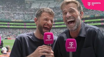 ThiagoWRLD's tweet photo. "Wie heißen Sie?"
"Carmen. Eigentlich Petra, aber ich mag Autos und Männer, also Car und Men, also Carmen. Und Sie?"
"Bierfotze" https://t.co/hAZLAoPvFk
