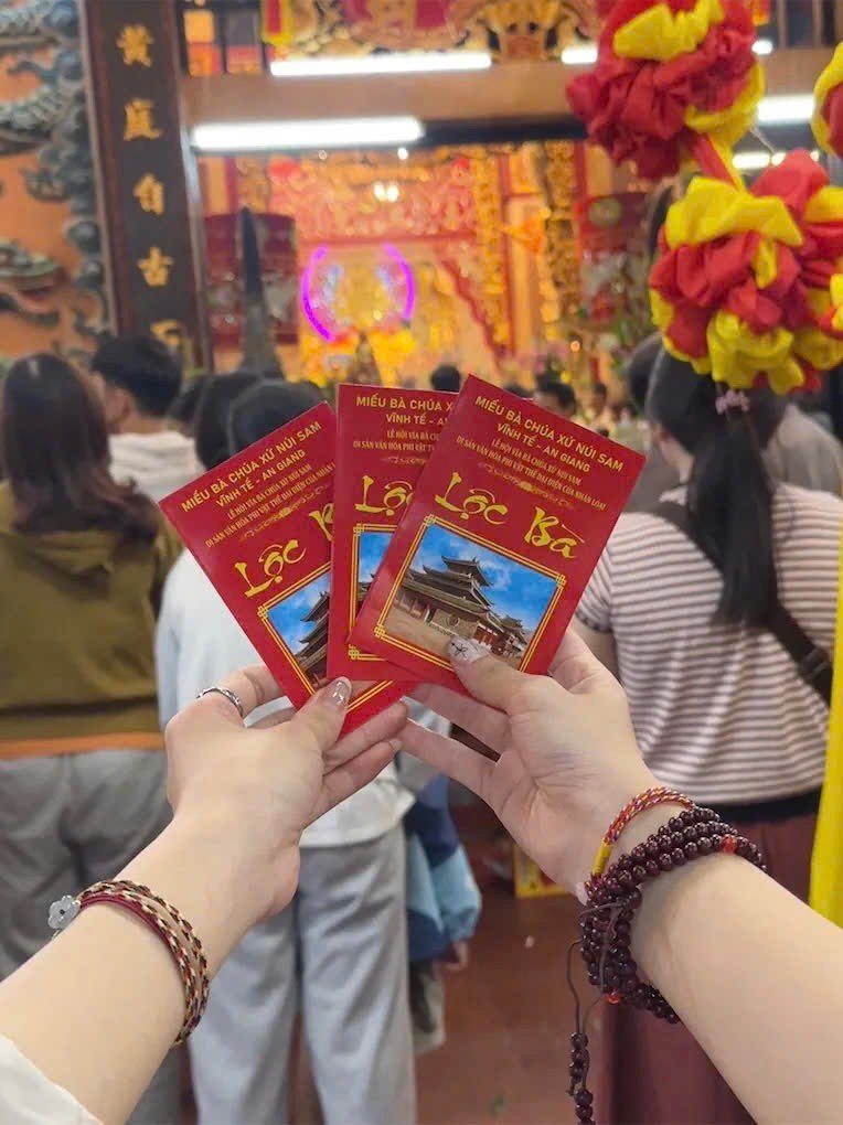 Ipl_Linnie's tweet photo. Top những nơi nên đi khi gặp trouble: https://t.co/MOcLxa7rvh
