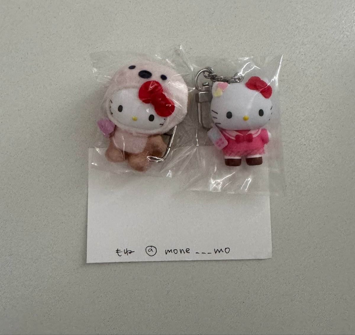 mone___mo's tweet photo. @tsukumo__99__ はじめまして。検索より失礼いたします。
当方制服キティ所属しております、ウサハナとの郵送交換可能でしょうか？ご検討よろしくお願いいたします。 https://t.co/vAJCOzlQFz