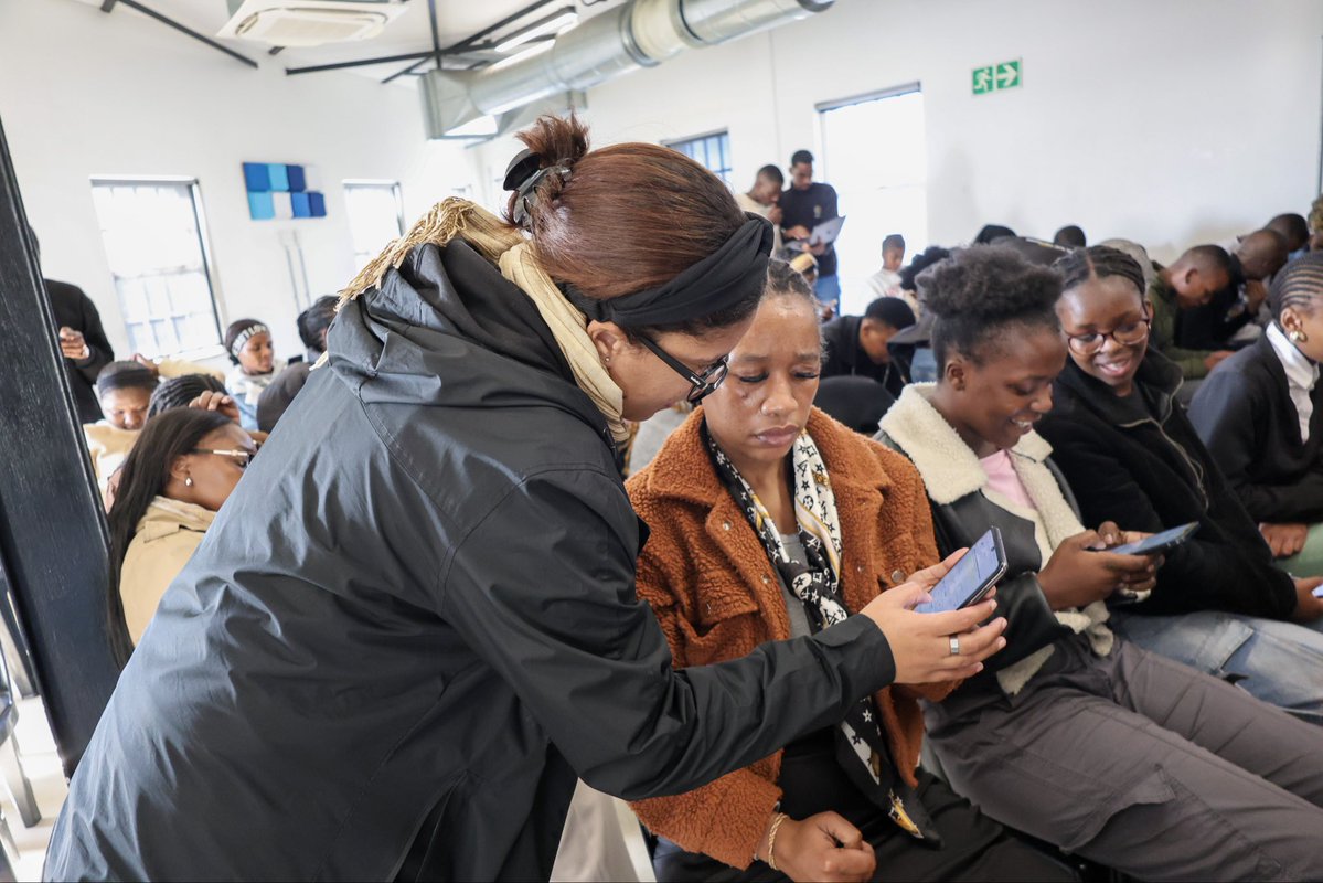 ZltoRewards's tweet photo. We recently partnered with Amathuba Collective to onboard their particpants onto the P2P Programme.

Expanding access to skills, opportunities, and pathways to employment for young people.

#P2P #YouthDevelopment #YouthEmployment https://t.co/5HdgGkngm0