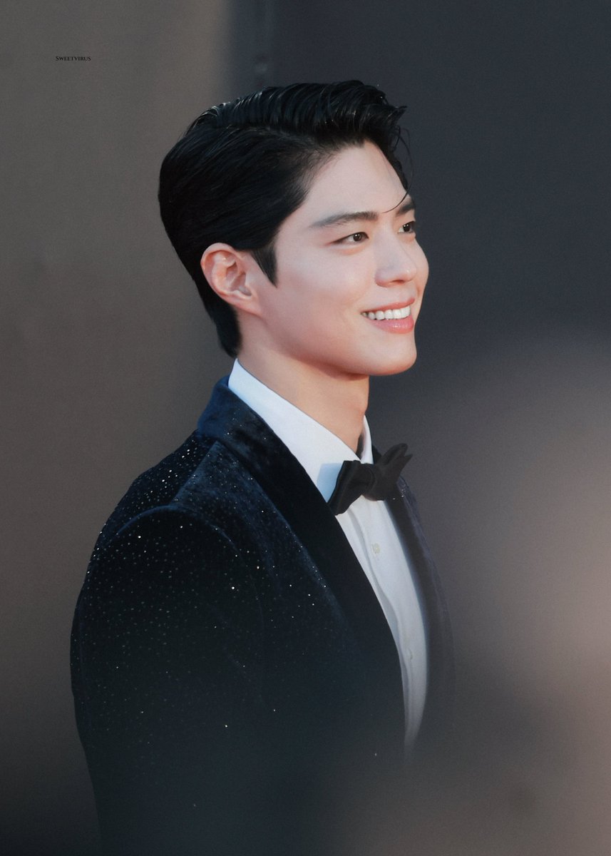 hyacinthW's tweet photo. @BOGUMMY 💙

🎧 𝖫𝗈𝗏𝖾 𝗂𝗌 𝖺 𝗌𝗁𝖺𝖽𝖾 𝗈𝖿 𝖻𝗅𝗎𝖾 ~ 𝗈𝖿𝖿 𝗍𝗁𝖾 𝗆𝖾𝗇𝗎 https://t.co/akHvifdYk8