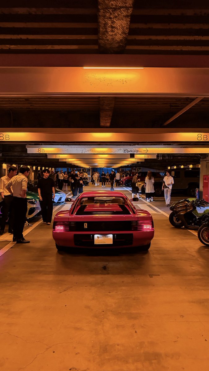 TSU_Racing's tweet photo. 華金新宿楽しかった。
ベントレーのイベントにアメ車でお邪魔してきた。 https://t.co/UXg2eCH0ZZ