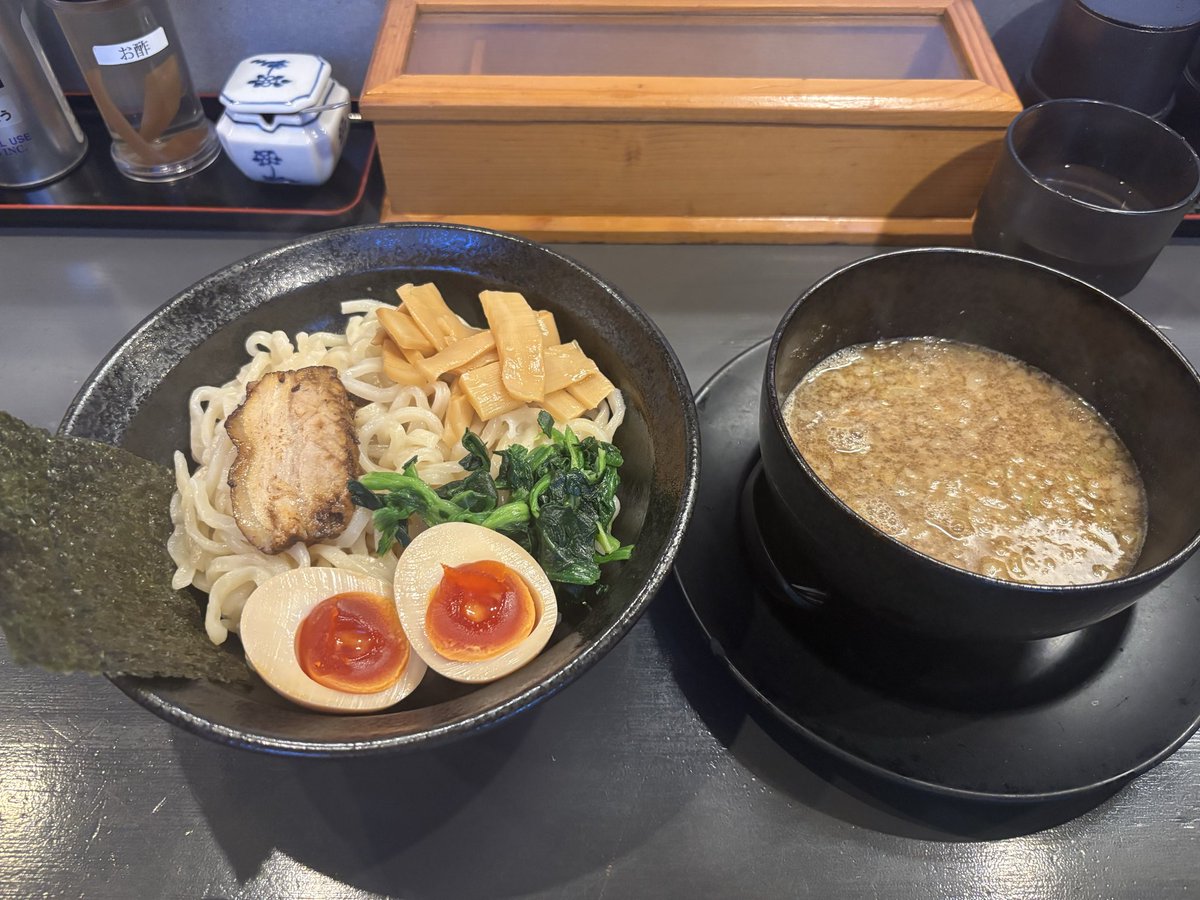limu0721's tweet photo. んー
あつい！！

#つけ麺 https://t.co/yNtR089T8N