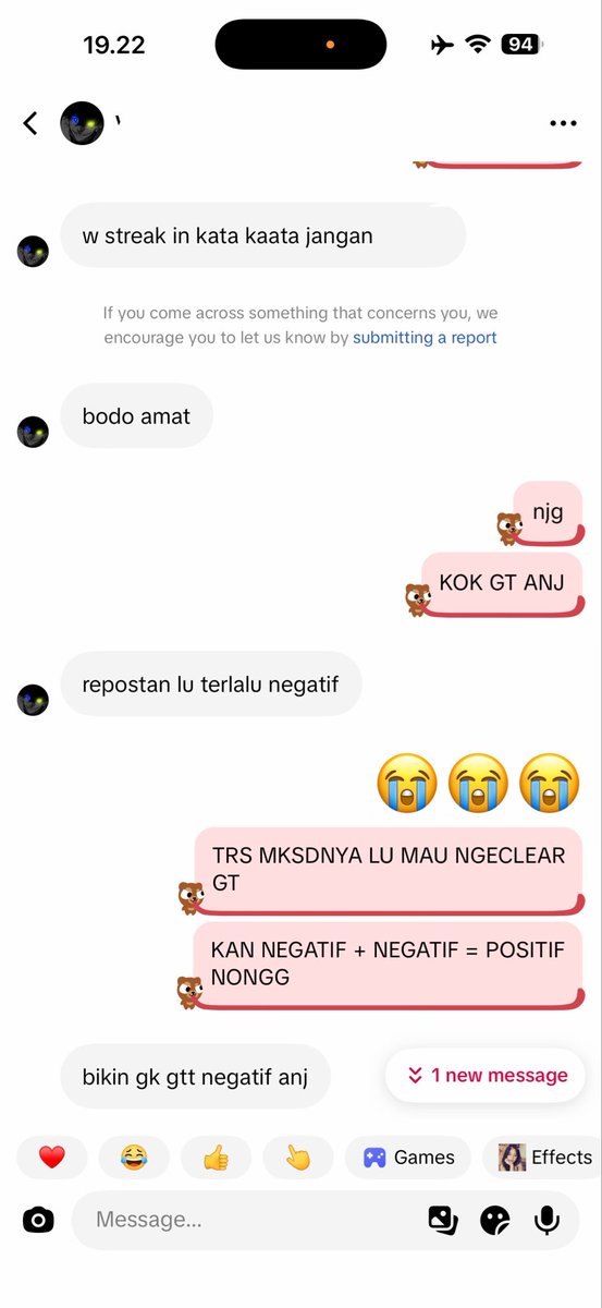 rencelen's tweet photo. gw ud lama bgt ga chatan sm ni ank, cmn jd penonton sg doang, trs skrng kita mulai chat lg lu bayangin se happy apa gw kembali catch up dgn koko”an gw ini https://t.co/dyU80th2yG