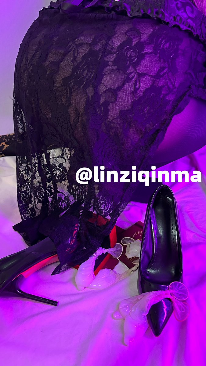 linziqinma's tweet photo. 💗看着自己的新娘女神💗
             每天带着不同的男人
          回家留下的精液避孕套💅
和你领证只不过是野爹们的任务呢💚
    💗要好好照顾野爹们的玩具哦💗
        💗爱我吗傻逼绿帽畜生💚
#肥臀 #黑丝 #旗袍 #结婚证 #避孕套 #红底 #高跟鞋 #绿帽 #NTR #肥臀 #女s #爆耍 #洗脑 https://t.co/QMaimkwsz6