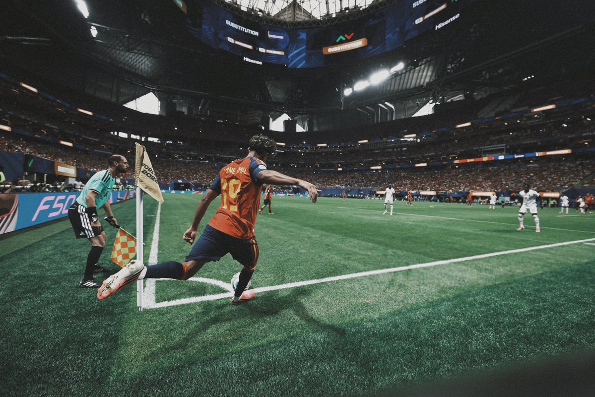 ReshadRahman's tweet photo. ❗️Lamine Yamal, via TVE: “A message to everyone who supported us in the last match? On Sunday, we will go to achieve that victory, and of course we will bring out our playing style and show who we are” 🇪🇸🔥 

“Together we will overcome everything. I'm also sure that we will all be together on July 19. See you soon, and a hug to everyone” #ESP 💪🏽