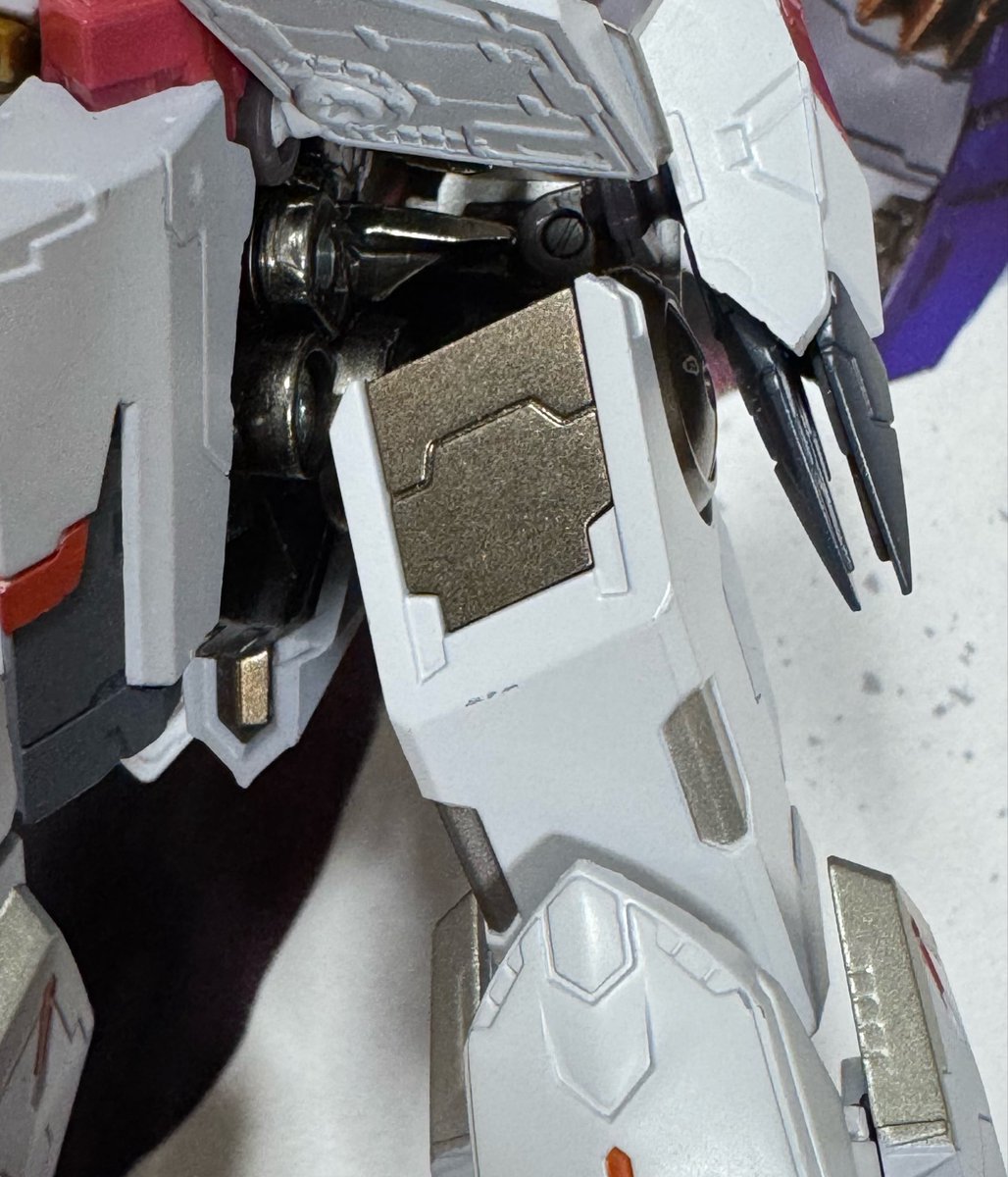 exception_order's tweet photo. 開けた瞬間から塗装ハゲあるし、、、

バンダイも落ちたよなぁ
品質管理を購入者がしないと
手元にろくな物が届かないんだよ

もう俺たち共同開発者だろ
最終工程担当じゃねーか

#メタルビルド
#��ルバトス https://t.co/hfzwx3ICwO
