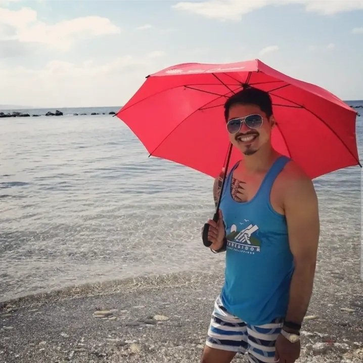 DizonAlain's tweet photo. There is a way that seems right to a man.
But its end is the way of death. - Proverbs 14:12
Like, it should be sunblock, not just an umbrella covering me at the beach from the sun's rays. ππ«°π
#fitpoz #flashbackfriday https://t.co/d7sktqsHFt