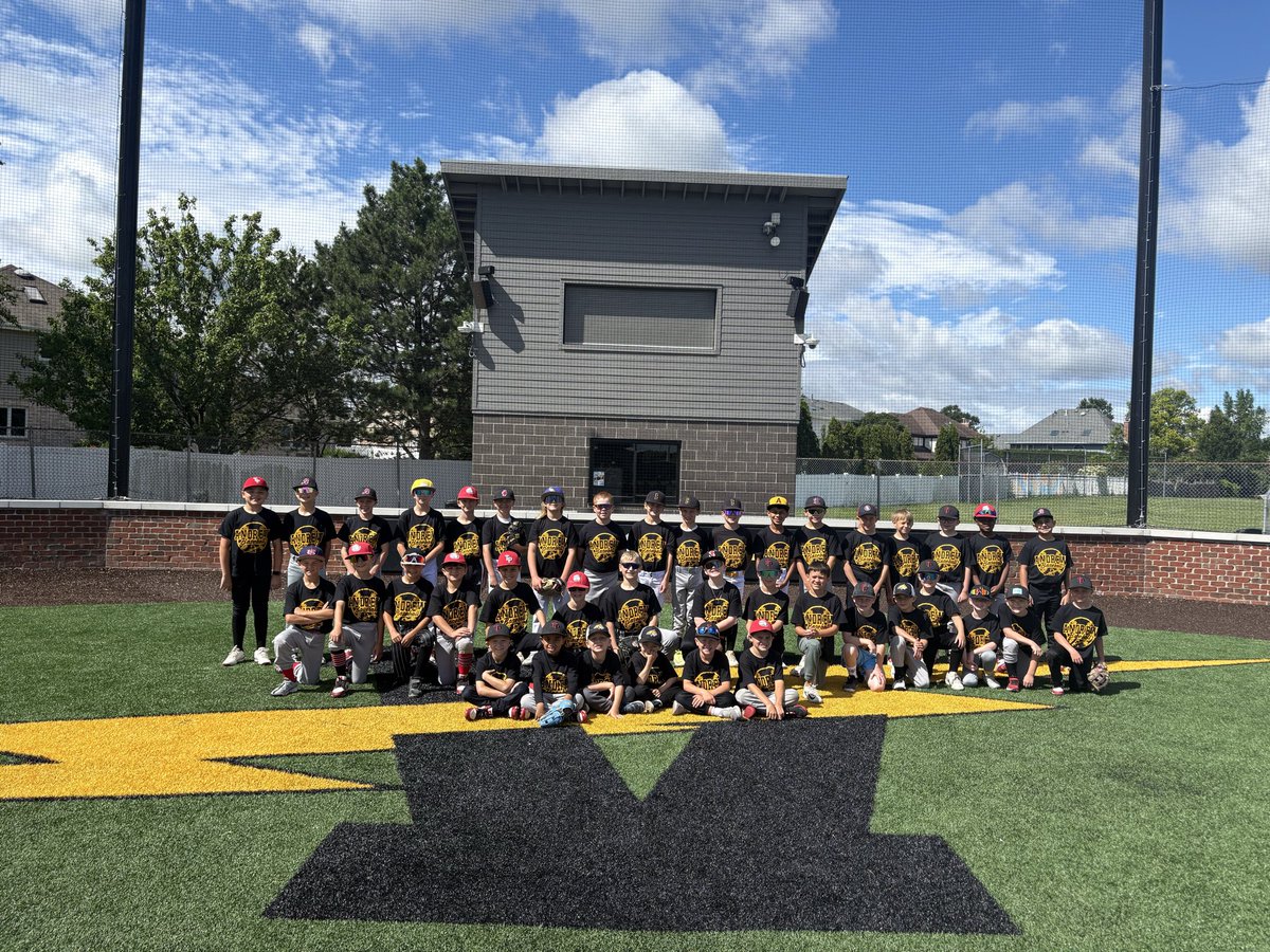 tboltbaseball's tweet photo. Excellent job to the 3rd-5th graders at camp. A lot of effort and hustle all week.  Thanks for coming and can’t wait for you to be T-Bolts.  Keep on working hard. Have a great rest of your summer! https://t.co/ozQlPoRTam