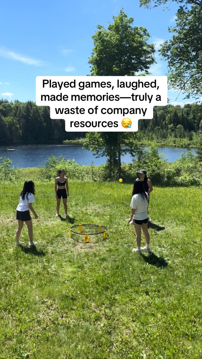 hi_itsgillian's tweet photo. I wasted $3000 taking my team to an offsite 🙄 https://t.co/5m2G4RBSs4