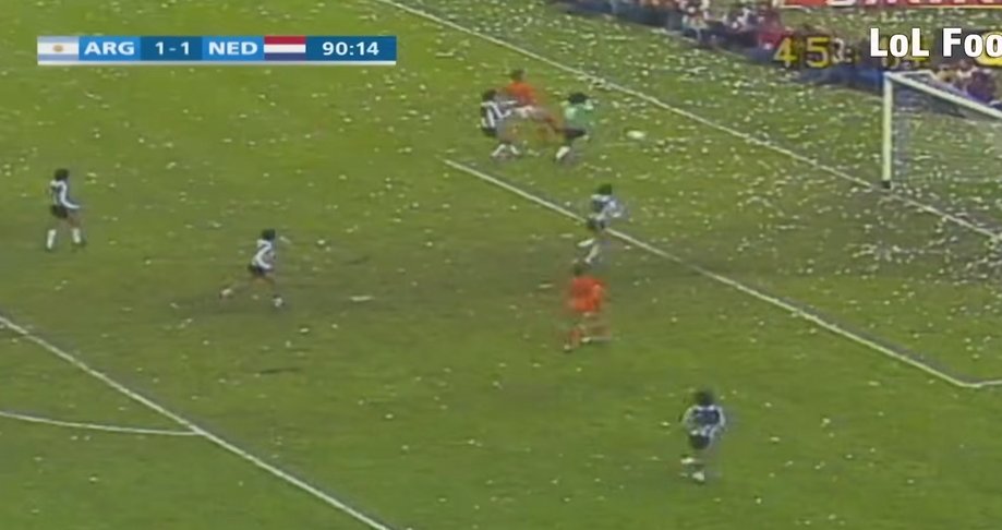 Garkaiser's tweet photo. @ToniKX3 @SimioCruel @GradaBpro Si Holanda metía esta que fue al palo en el último minuto del partido, la mano negra hubiese terminado marrón porque se la hubiesen tenido que meter en el orto.

Mismo que atajada del Dibu en el 22. 

El que quiere afanar, no deja cosas como estas al azar. https://t.co/gdOzU9wWbU