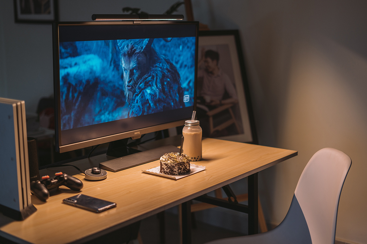 Jonlia0's tweet photo. Today’s gaming vibe: grinding daily quests, sipping iced coffee, and pretending the in-game weather matches real life. No big wins, just cozy grind mode activated! https://t.co/iBETVxk4Yb