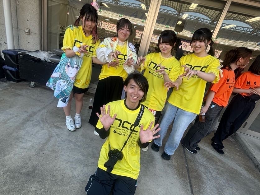 ncc_info's tweet photo. NSG大運動会、お疲れさまでした🏃‍♂️🔥

学生のみなさん、
今日は本当にお疲れさまでした！☺️

競技も応援も全力。
たくさんの笑顔と熱気に
あふれた1日でした✨

#NSG大運動会 #デンカビッグスワンスタジアム #NSGカレッジリーグ #新潟コンピュータ専門学校 https://t.co/BETikUoWmc