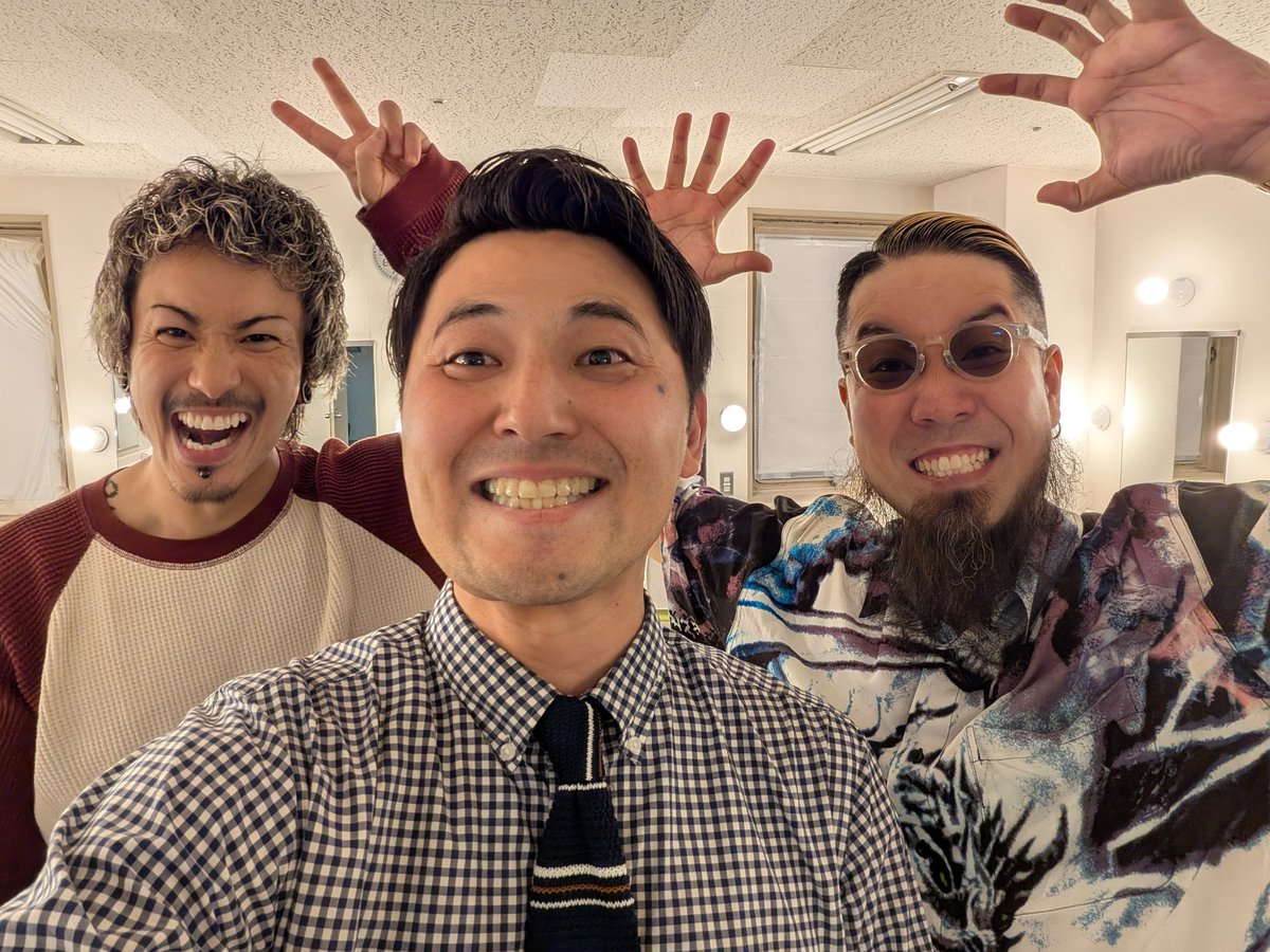 road2tiger's tweet photo. ありがとう！！！！#WANIMA

元気でよかった！また強くなって、優しくなってた。きょうのライブ観られて本当によかった。救われた。

たくさん笑って、胸に残る言葉があって、同世代でなおさら刺激もらって、前に進む覚悟を後押ししてくれた。

これからが本当にたのしみ。ずっとずっと応援してます。 https://t.co/ra3ZXUeuGp