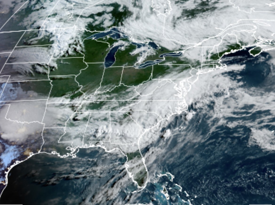 TexasTropics's tweet photo. East Coast AOI (remnants of #Arthur) still
at 10%. ECENS the only models hanging on right now and it’s got members dropping. Can never rule out Gulf Stream effects but this isn’t looking too likely to redevelop at the moment. #Tropics #Tropicalwx https://t.co/l1f4PtJP3x