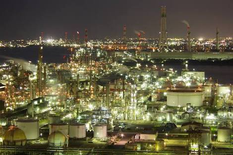 Corei7_Fate's tweet photo. @nagsuro 工場夜景の写真集も出てるんやでw
チラ見やけどめちゃ綺麗でした

すき焼きは金銀海の海で食べました https://t.co/psvIF8wff5