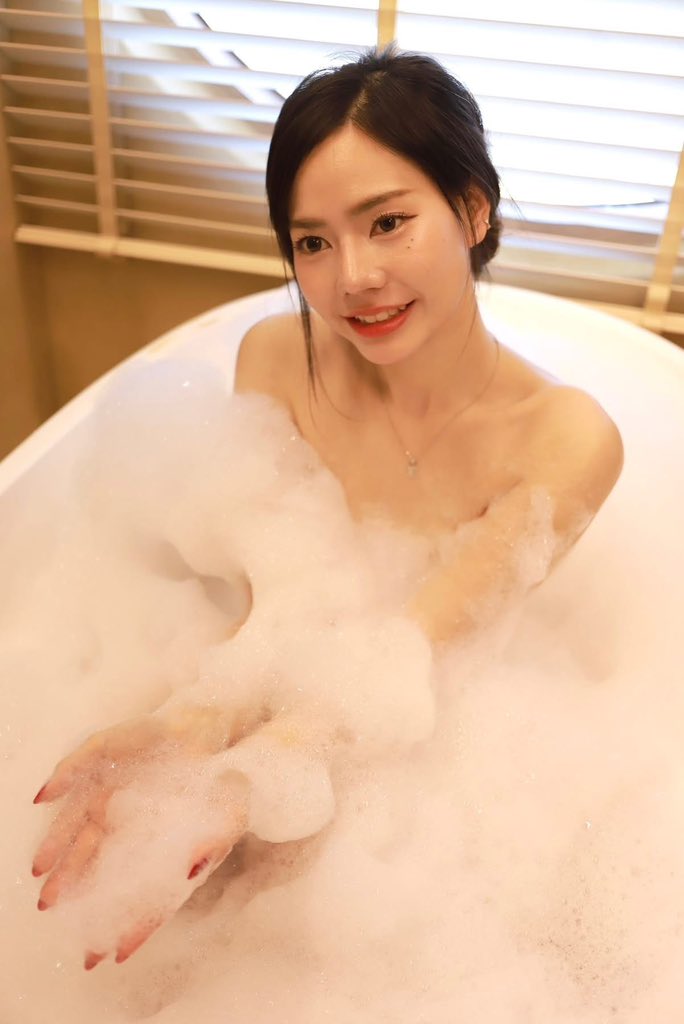 MidFakfan's tweet photo. น้ำอุ่นๆจากใครสักคน https://t.co/hJYVR37qi5