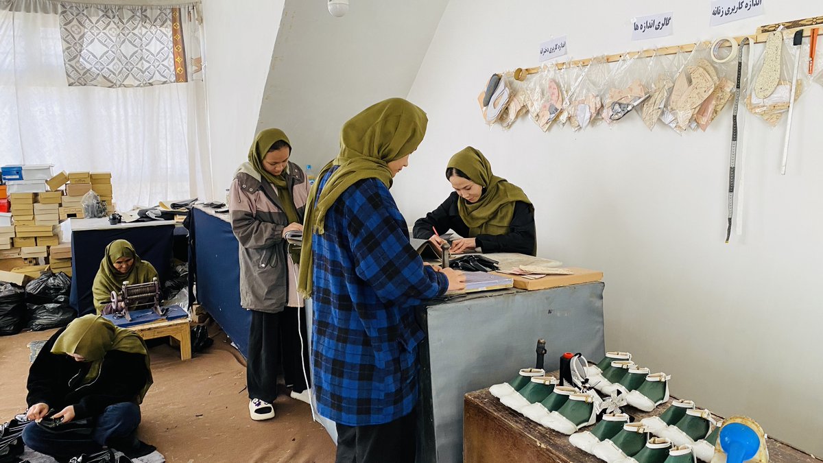 shokonoda's tweet photo. Every story of displacement is also a story of human potential, resilience &amp; hope.

Together with our partners, @UNDP supports refugees, returnees &amp; host communities to recover, rebuild &amp; thrive together.

Read their inspiring stories: https://t.co/izKl2P4y2i

#WorldRefugeeDay https://t.co/oByCzuncBB