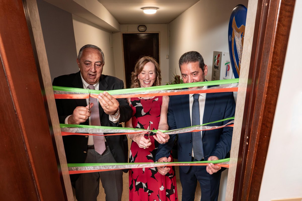 Ambassador McCullough, Honorary Consul Ferrante and Mayor of Palermo Lagalla cutting the ribbon
