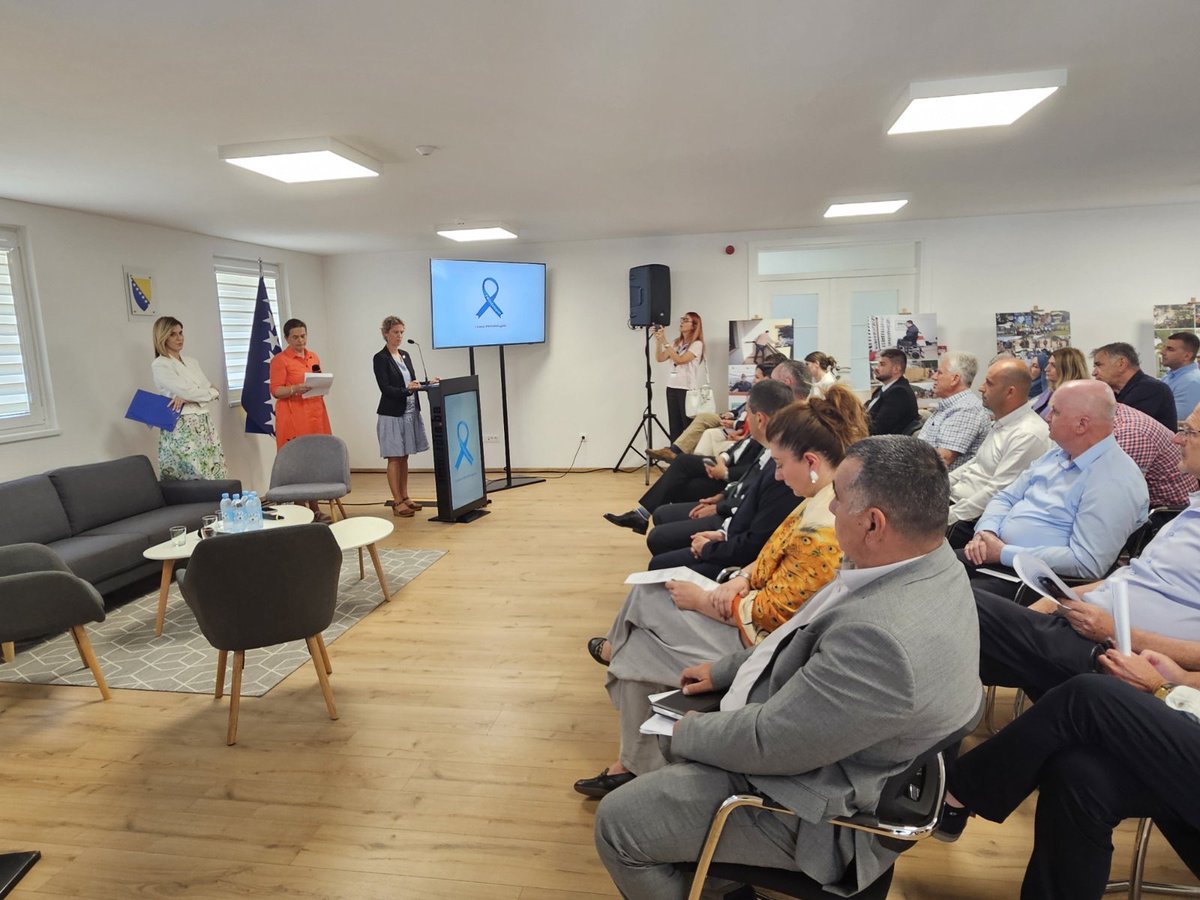RefugeesCSEE's tweet photo. 🇧🇦 At the Salakovac Refugee Reception Centre near Mostar, UNHCR and its partners marked this year's World Refugee Day under the theme #UntilEveryoneIsSafe. Thank you to
@UN_BiH, @MLJPI_BiH, Minister @SevlidHurtic, local authorities &amp; all partners for standing #WithRefugees. 💙 https://t.co/0EAHZj5vrw