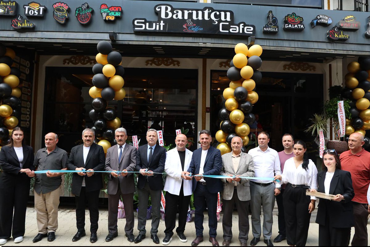 mackakaymakamli's tweet photo. Kaymakamımız Şahin Demir, Belediye Başkanımız Koray Koçhan ve protokol üyeleriyle birlikte Barutçu Rezidans &amp; Suit Cafe'nin açılışını gerçekleştirdi.

İlçemize kazandırdığı bu yatırım için işletme sahibi Yaşar Barutçu'ya teşekkür ediyor, hayırlı ve bereketli kazan��lar diliyoruz. https://t.co/KOW9C9ZdXi