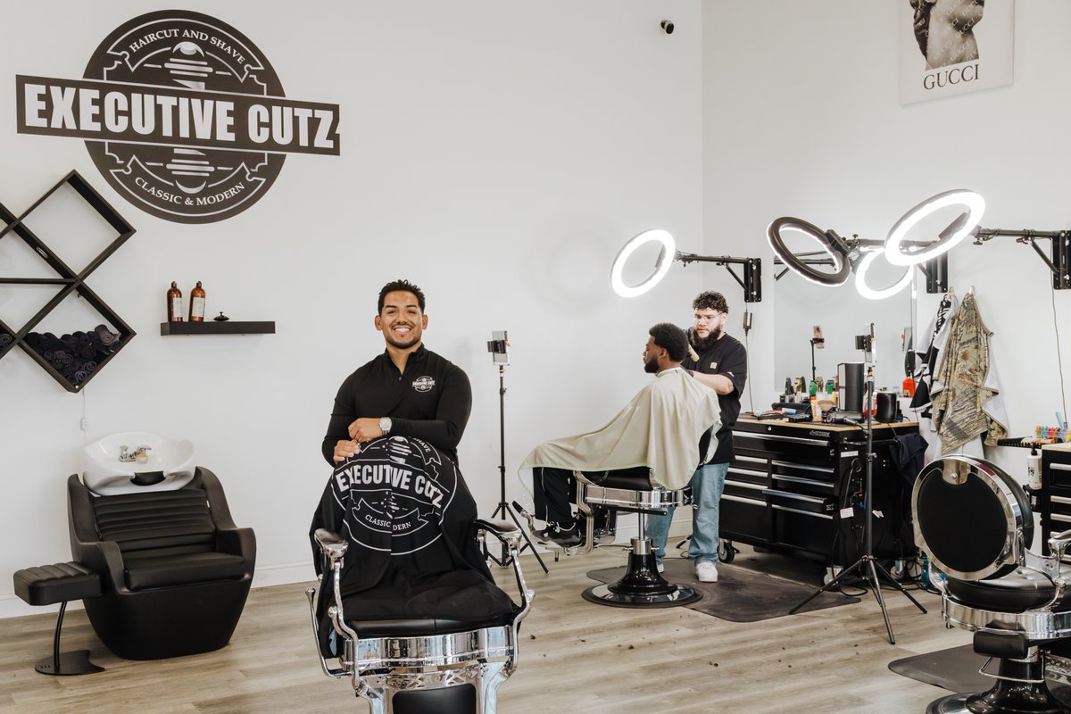GLCommerce's tweet photo. Two Lafayette barbers are joining forces. On June 27, Ivan Castro (Executive Cutz) and Jay Soto (Jsmooth Studio) co-host The Executive Connect, a free, family-friendly networking event, 4–8 p.m. More 👉 https://t.co/oLLb1Hh0Ho https://t.co/Fst739109E