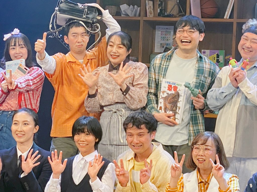 engekidamon's tweet photo. #今日の観劇♪6/18
#エリィジャパン 第9回戦
音楽劇『#人魚の夏』
#浅草九劇
下北沢の小さなライブバーでエリィが巻いた種が花を咲かせてた
有言実行で本当に凄い
原作の魅力を活かし昇華させ素敵なミュージカルに仕上げていた
シングルは勿論、5年生達の歌声が心に響いた
これからを担う子供達必見！ https://t.co/3BTYSzkXd2