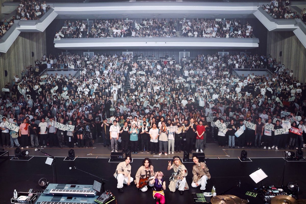 RRReol_official's tweet photo. Reol Oneman Live 2026 美辞学
at 大阪 オリックス劇場

ホール編2公演目、大阪

新たなセットリストとともに迎えた一夜
ステージと客席が呼応するような時間となりました

次はこの熱を連れて福岡へ。

【Hall tour】
6/27 福岡・福岡国際会議場メインホール
7/4 愛知・岡谷鋼機名古屋公会堂
7/10 東京・LINE CUBE SHIBUYA(完売)

🎟️ https://t.co/ffYht1rboi

千穐楽「'美辞学'インスタレーション」参加はこちらから
💐https://t.co/S56YJg1nIg

#Reol #美辞学 #美辞学tour