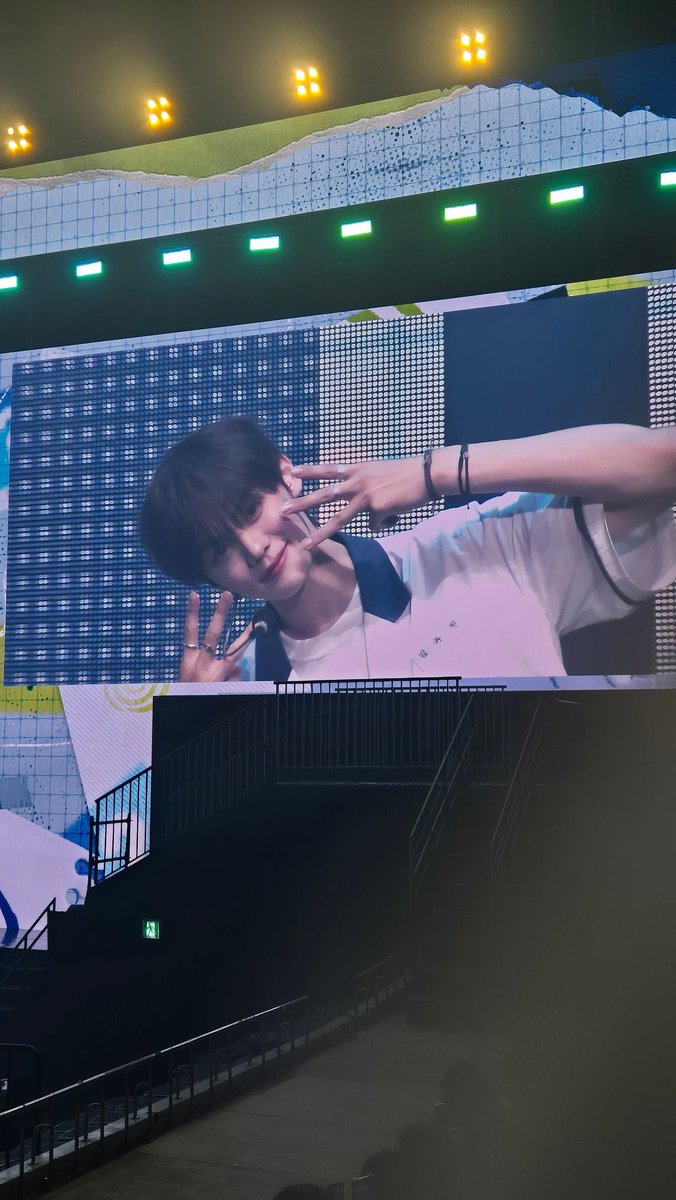 gyuvinduo's tweet photo. I love a man who can do both https://t.co/k7F77e372P