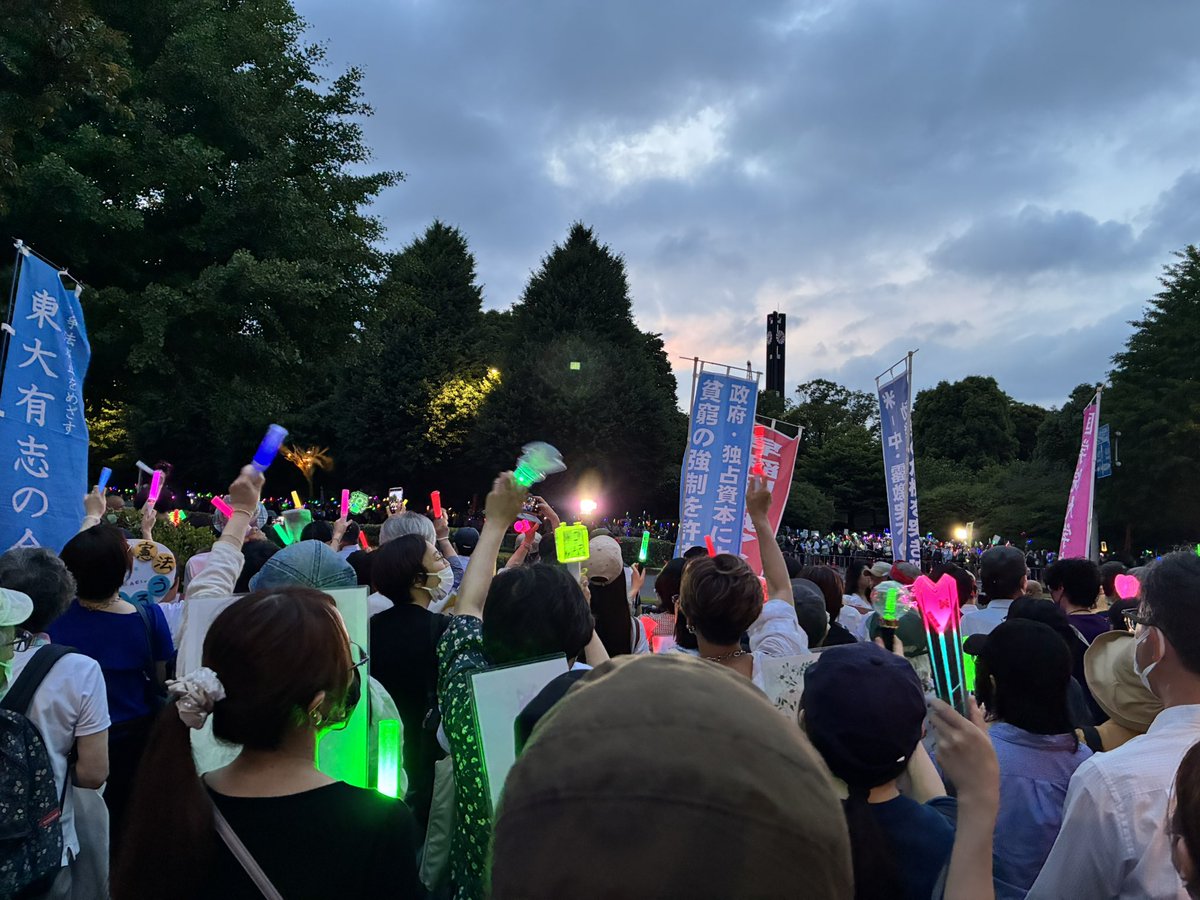 46296's tweet photo. 本日の国会議事堂前です https://t.co/toIYjALPVw