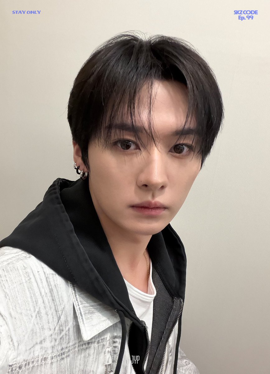 midiaskz's tweet photo. 19.06.26 • STAY ONLY - SKZ CODE (Today’s PC Bang Getaway) Ep. 99 Selfie [1/2] https://t.co/XJvlcHJGP6
