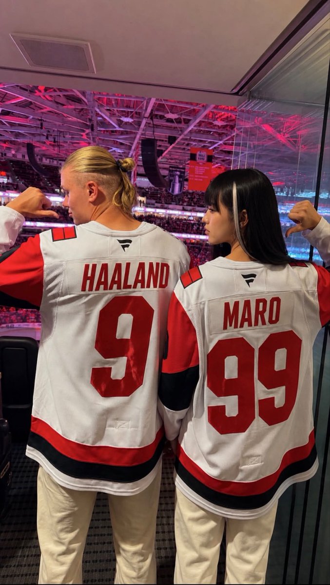 kaigaiSnihon's tweet photo. Maro🇯🇵さんがハーランドと2ショット💥🇯🇵🤝🇳🇴 https://t.co/gw7tE8PWTq