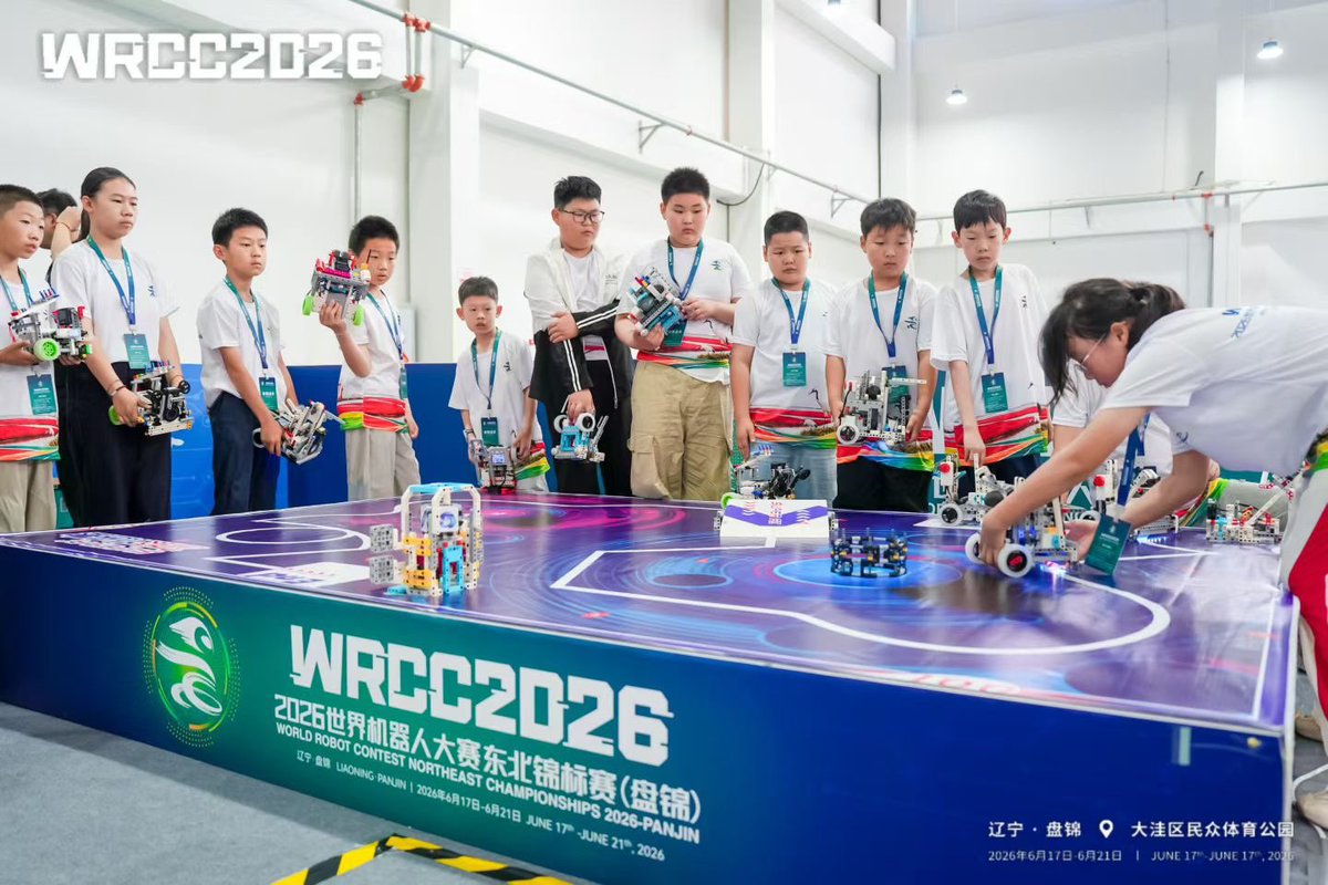 zmrobot's tweet photo. SuperAI Super Track Competition - Panjin city
#SuperTrack #competition #STEM https://t.co/rYxdK5kS2d