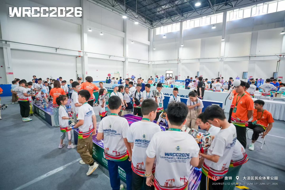 zmrobot's tweet photo. SuperAI Super Track Competition - Panjin city
#SuperTrack #competition #STEM https://t.co/rYxdK5kS2d