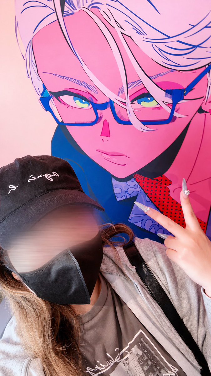 bu_uxx's tweet photo. 行ってきた😭💖💖💖金欠だからあんまり買えなかったけど、、、、目当てのものは買えたからよしとしたい🤩 https://t.co/LXsgpUd1Oo