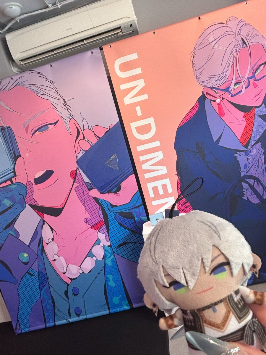 bu_uxx's tweet photo. 行ってきた😭💖💖💖金欠だからあんまり買えなかったけど、、、、目当てのものは買えたからよしとしたい🤩 https://t.co/LXsgpUd1Oo