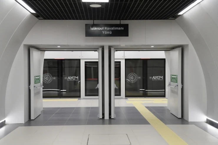 Halkalı-İstanbul Havalimanı Metro Hattı'nda Ücretsiz Ulaşım 31 Temmuz'a Kadar Uzatıldı