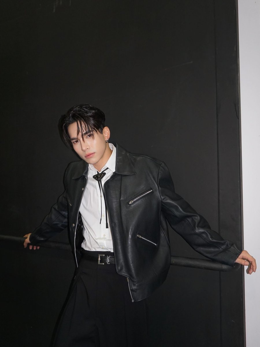 mmaxmaxxxx's tweet photo. คนเดียวกันจริงๆนะ 😅  #mmaxmax 

ระหว่างรอดูนี่ไปก่อนน้า
https://t.co/7PYTRNzwN3 https://t.co/3tgvXMAOBW