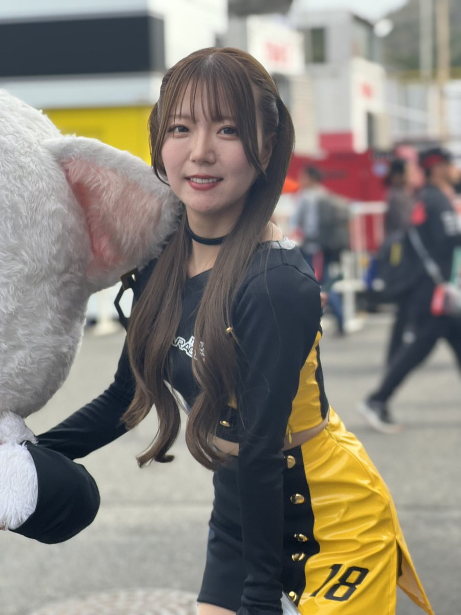 smart_rady's tweet photo. 🍀
2026 AUTOBACS SUPER GT Round 1 OKAYAMA
#遠宮早織 さん
@saorin_xoxo_ 
🍀
今年のオートサロンで初めてお会い出来た新人RAさん✨
今シーズンよろしくお願いします☺️✨
#supergt 
#レースアンバサダー
#岡山国際サーキット
#レースクイーン https://t.co/mhFtyd0l2h