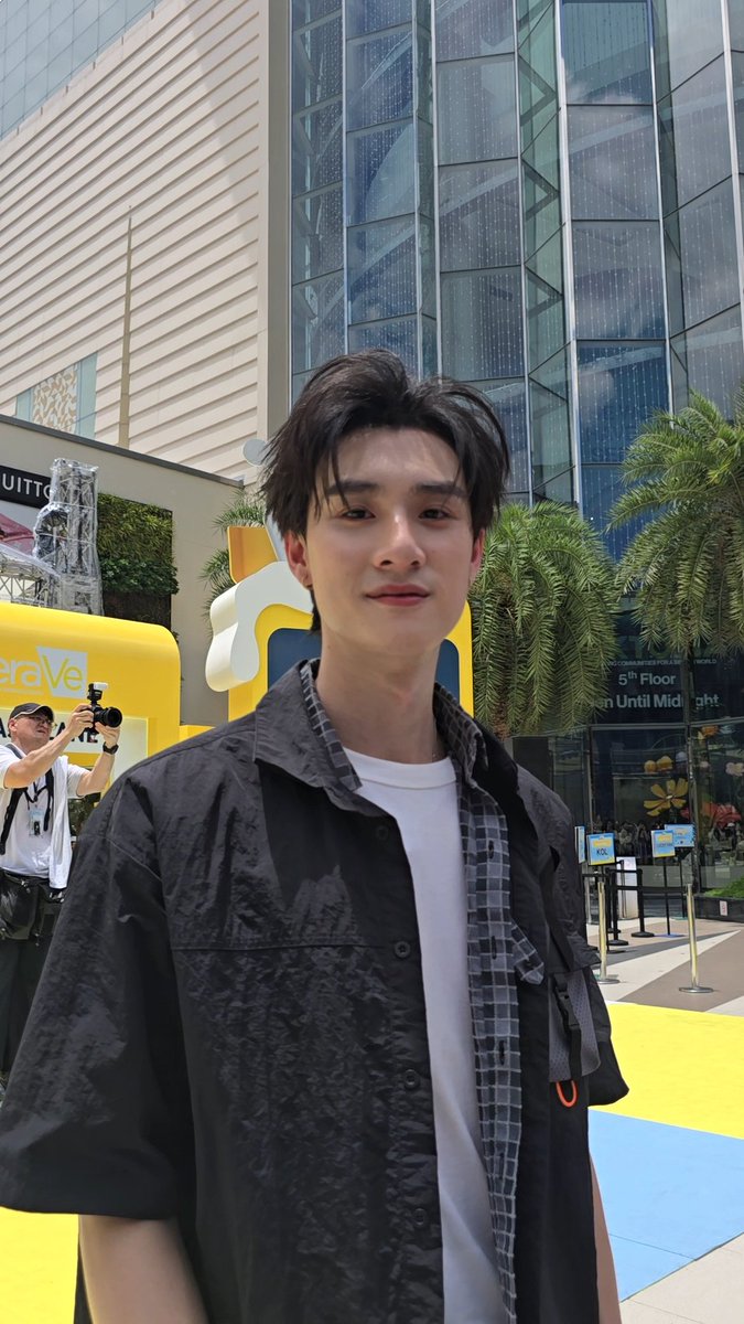 IMYMINTT's tweet photo. ไม่รู้จะบอกอะไรน้องดี แต่อยากให้รู้ว่าเราจะอยู่ซัพพอร์ทดิวธีอยู่ตรงนี้น๊า ไม่ว่าจะเจออะไรมา หันหลังมาก็จะมีเราเสมอ 🤎💙🦊🐰

DEWTEE STILL SHINING
#WithDewTeeAlways https://t.co/fu7DyXJ9A7