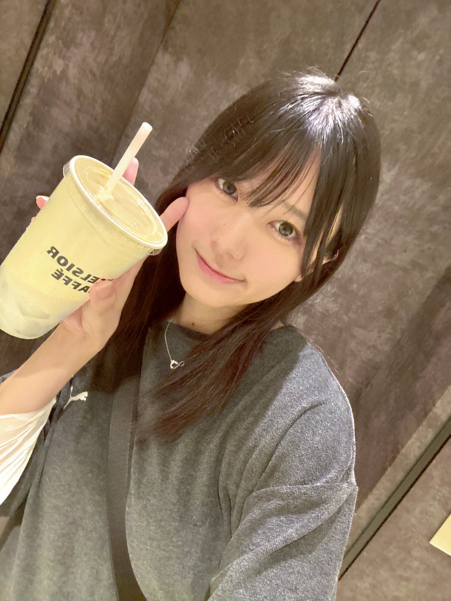 momo_0x0_920's tweet photo. #オンラインお話会 

1日目！
今年初お話会だった…！びっくり！あけおめじゃん！楽しすぎました！
明日から2日間もよろしくね👼🏻🤍
毎回 完売も本当にありがとう！😭😭

本日もありがとうございましたっ！🌸 https://t.co/lqNNCihKM9