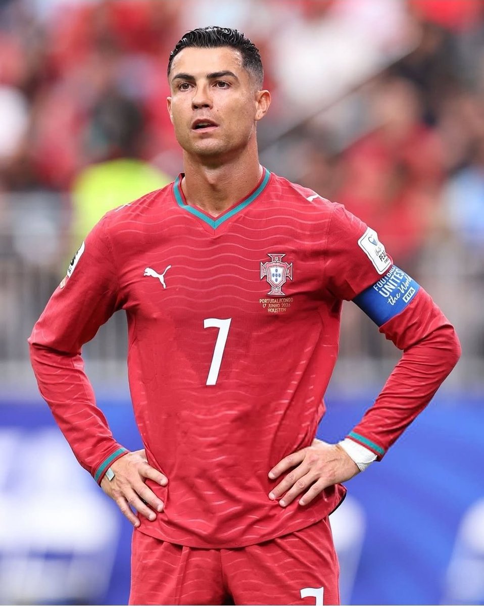 AlNaba24's tweet photo. بين الثلاثية والتعادل ..
ميسي يتفوق على رونالدو #كاس_العالم_٢٠٢٦

• ليونيل ميسي (الأرجنتين × الجزائر)
3 أهداف (هاتريك).
أول هاتريك له في تاريخ كأس العالم.
قاد الأرجنتين للفوز 3-0.

• كريستيانو رونالدو (البرتغال × الكونغو)
0 أهداف.
0 تمريرات حاسمة.
تعادل 1-1.
#نبأ_الرياضة https://t.co/B98TiiwsIS