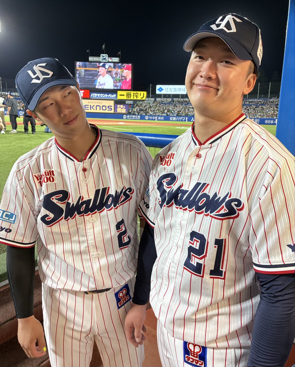 swallowspr's tweet photo. 本日のヒーロー
#吉村貢司郎　投手
7回2失点の好投
4勝目

#古賀優大 選手
3安打猛打賞に
ナイスリード

#武岡龍世　選手
4打点の活躍

#swallows
#燕心全開 https://t.co/qBbZsWJWKG