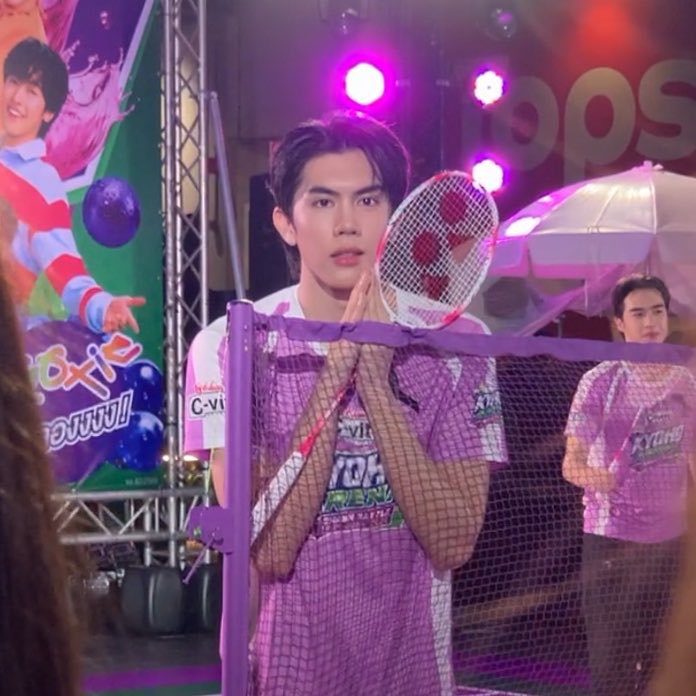 wedtwentyfour's tweet photo. ฝั่งกุนตีมาจะโดนยุสเส้อ พี่กันเดินมาถามไ่ม่เป็นไรใช่มั้ย หันไปเจอไอกุนยืนไหว้ขอขมา น้อง 5555555555555555555555555555555555555555

#CvittxPROXIE https://t.co/USAPqpTG06