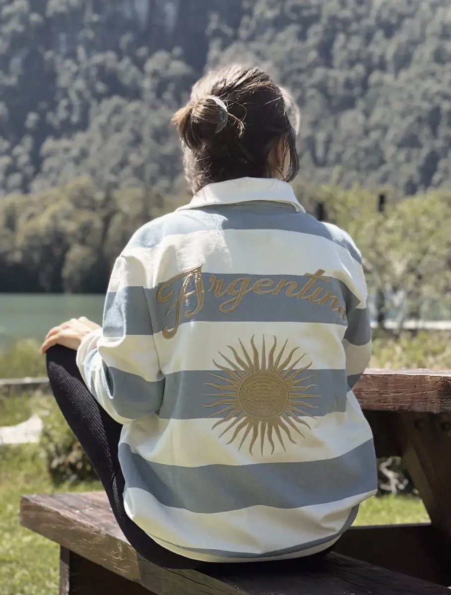 iingridrod's tweet photo. El hecho de que el mundial sea en invierno y salgan altos buzos https://t.co/AlvocFCzbP