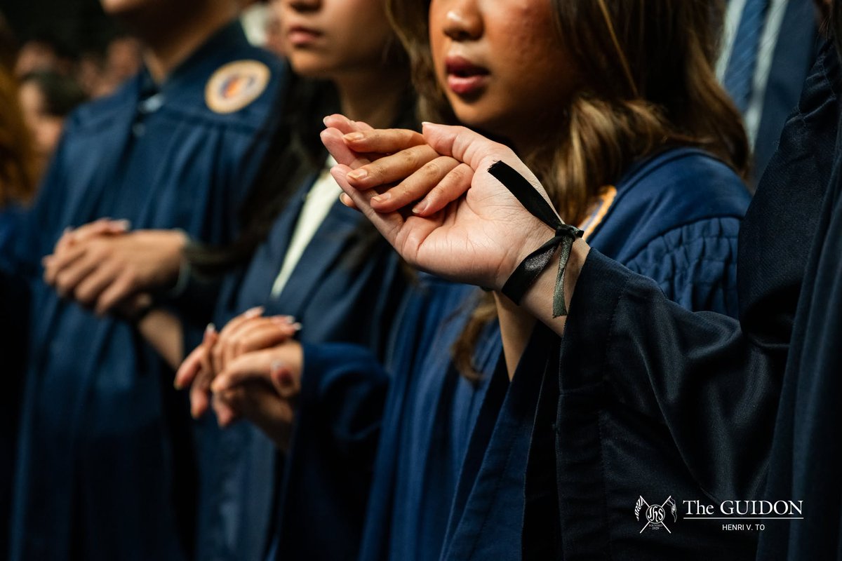gmanews's tweet photo. FOR TRUTH, JUSTICE, AND ACCOUNTABILITY 

Students, faculty, and guests of the Ateneo de Manila University Class of 2026 wore black wristbands during the Baccalaureate Mass held earlier, June 19, 2026, as a symbol of mourning and a call for justice and accountability in the deaths of fellow Ateneans Rene Baterbonia and Divine Adili.

The community likewise staged a walkout, demanding truth in the wake of the tragic incident. 

The program included prayers and speeches from student organization representatives, professors, and other members of the Ateneo community.

Photo courtesy: RJ Hernandez, Henri V. To, Enrico Jocson, Via Panopio via The GUIDON/Facebook

Read more: https://t.co/Noo3Z5C4kX